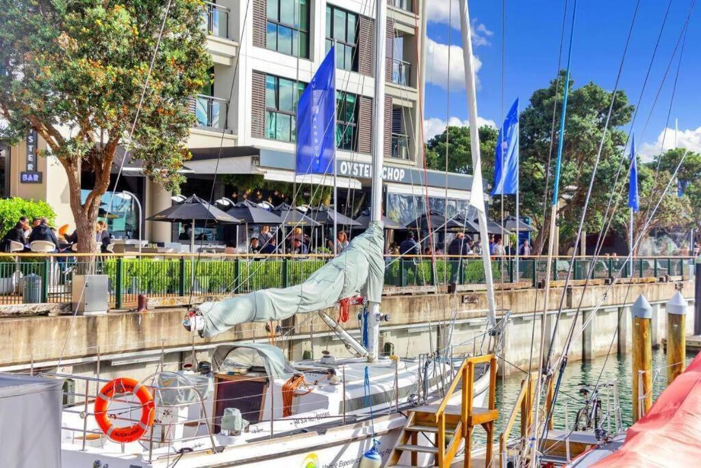 Seaview Waterfront Hotel Apt Окленд Экстерьер фото